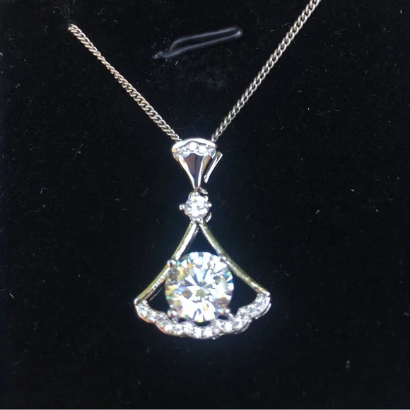 Silver Necklace With CZ’s - Picture 1 of 11